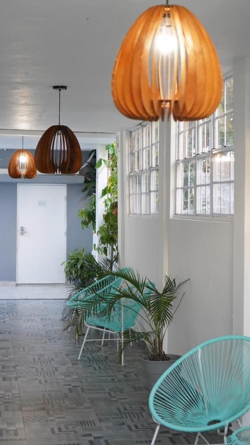 The Pelican Poshtel Guest house San Juan
