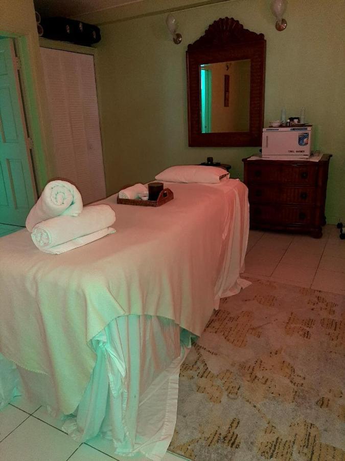 Grenadine House Hotel Kingstown