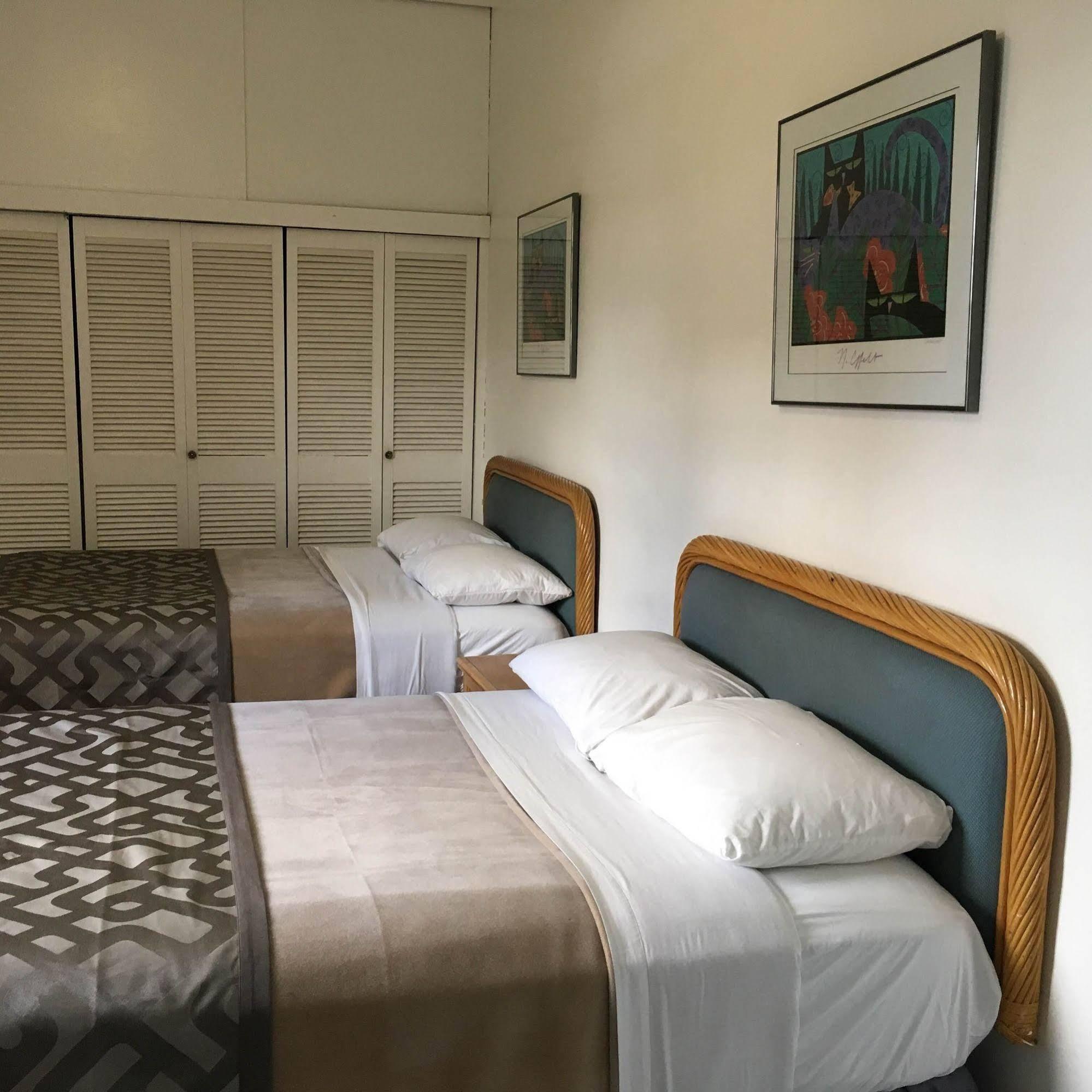 Borinquen Beach Inn