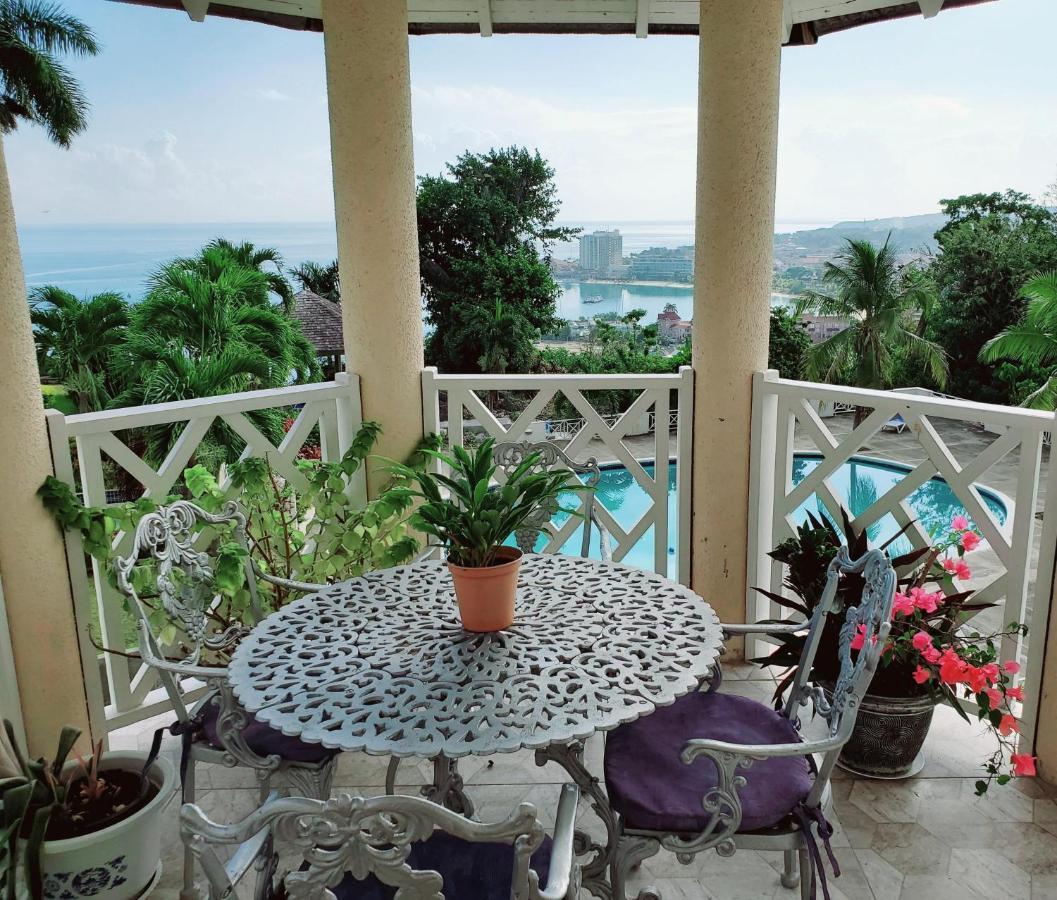Blue Topaz Holiday home Ocho Rios