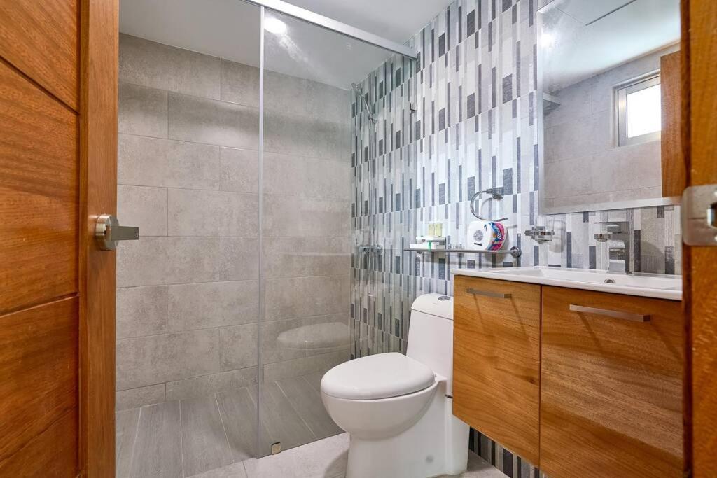Escape Apartments, Balcony, Pool, Gym & In La Julia Apartment Santo Domingo