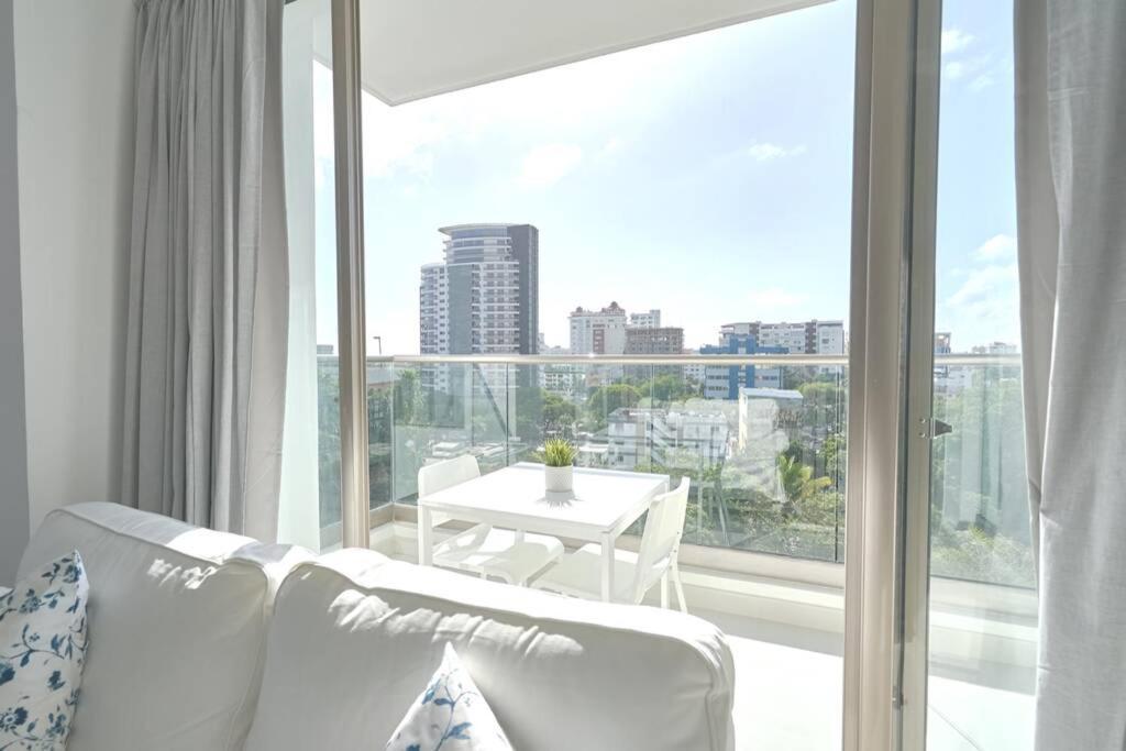 Escape Apartments, Balcony, Pool & Gym In La Julia Apartamento Santo Domingo