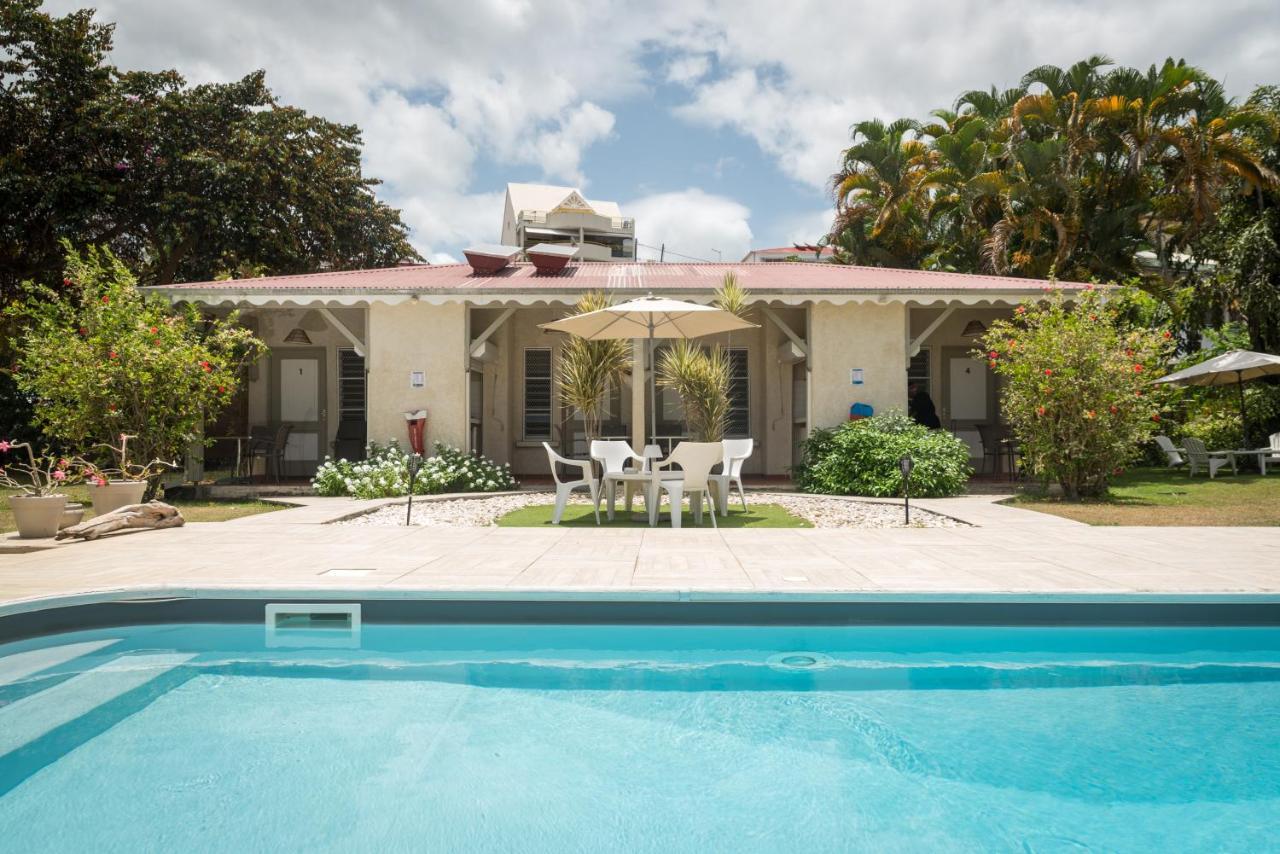 Les Bananiers Hotel *