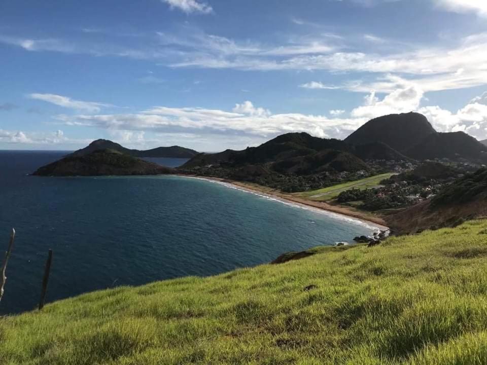Sur L'anse Terre-De-Haut