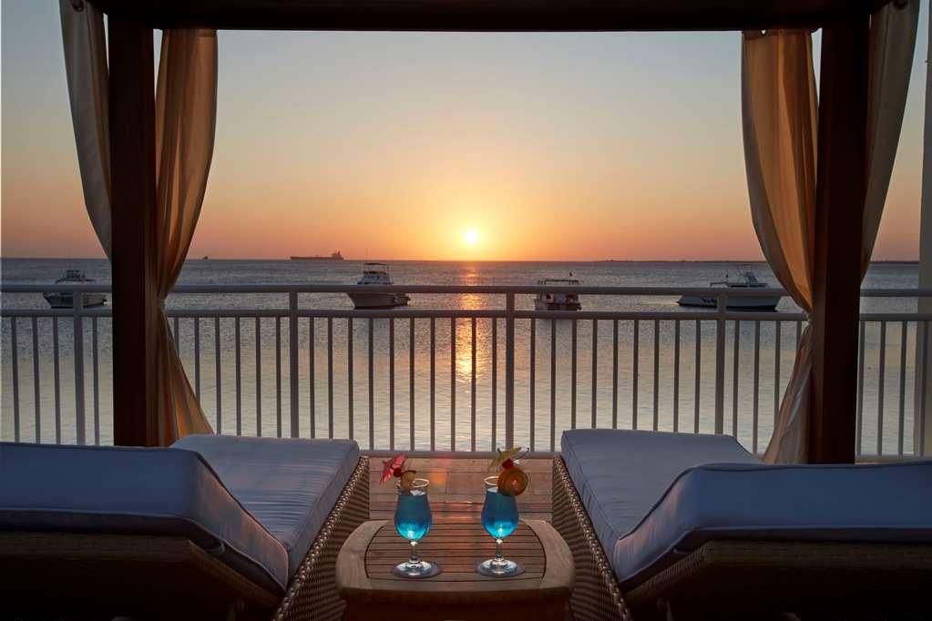Divi Flamingo 3*