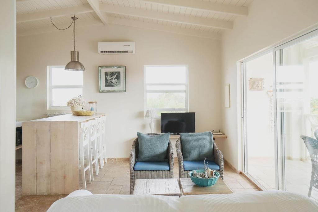 Ocean Breeze Boutique & Marina Hotel