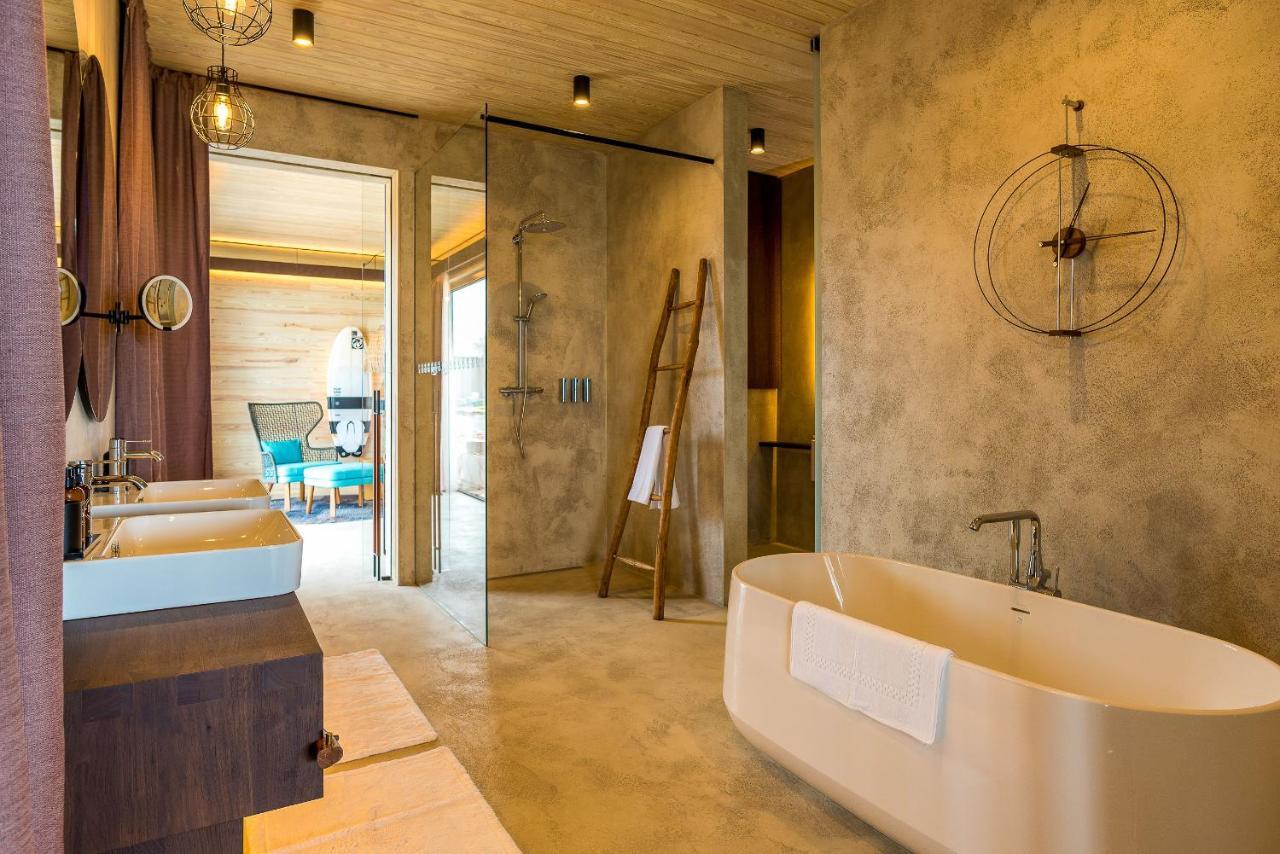 Saba Rock Hotel *