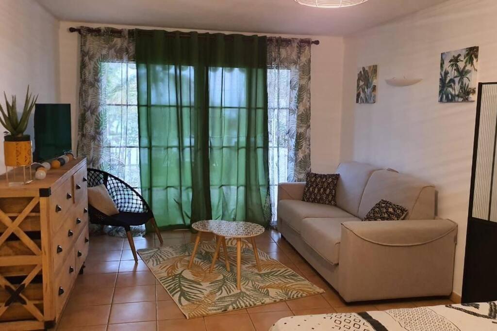 Cosy, Vue Sur Villages Anne Cheques Acceptes Apartment Sainte-Anne (Grande-Terre)