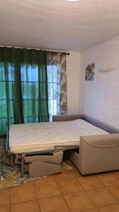 Cosy, Vue Sur Villages Anne Cheques Acceptes *