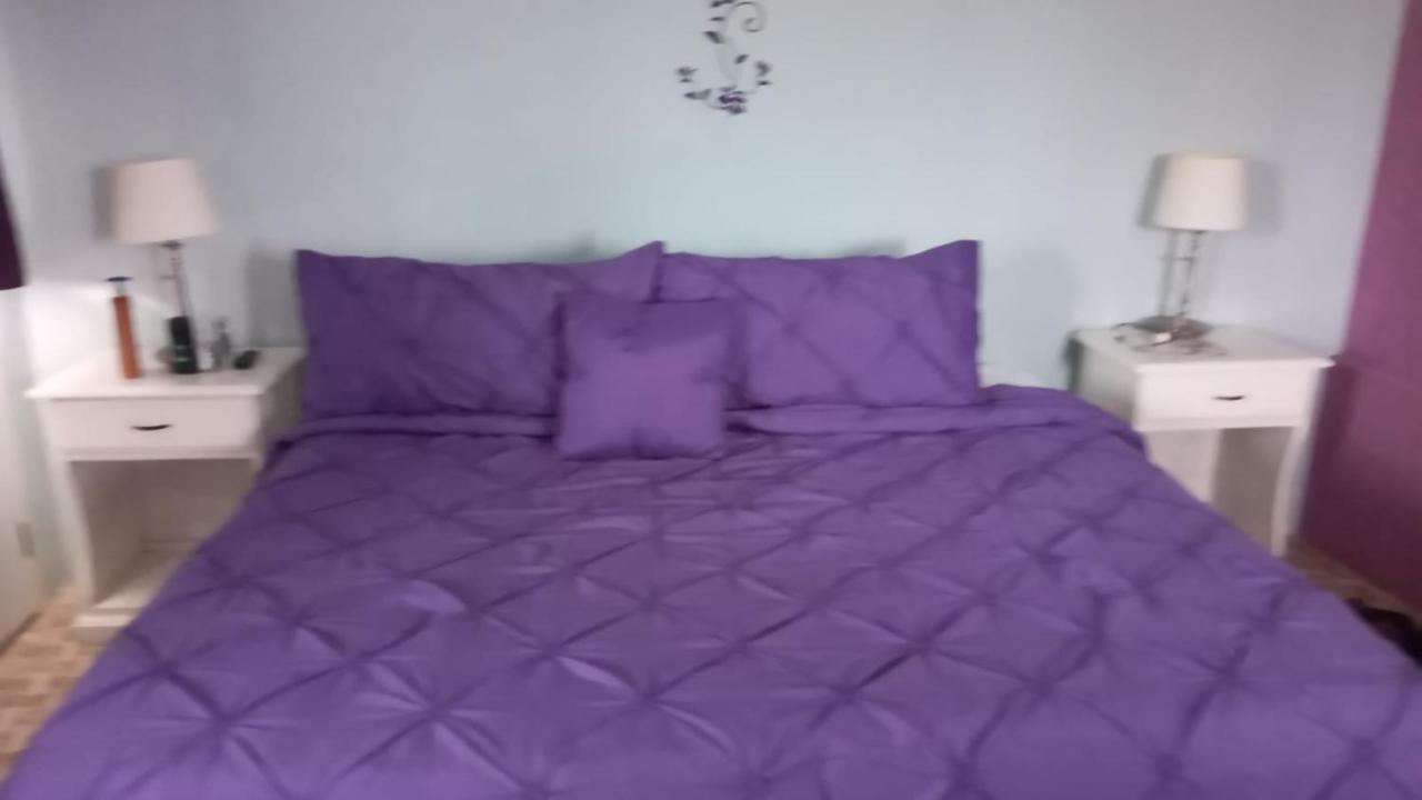 Bailey's Bed & Breakfast 2*