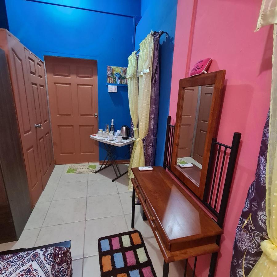 Mountain Palace Bed & Breakfast *