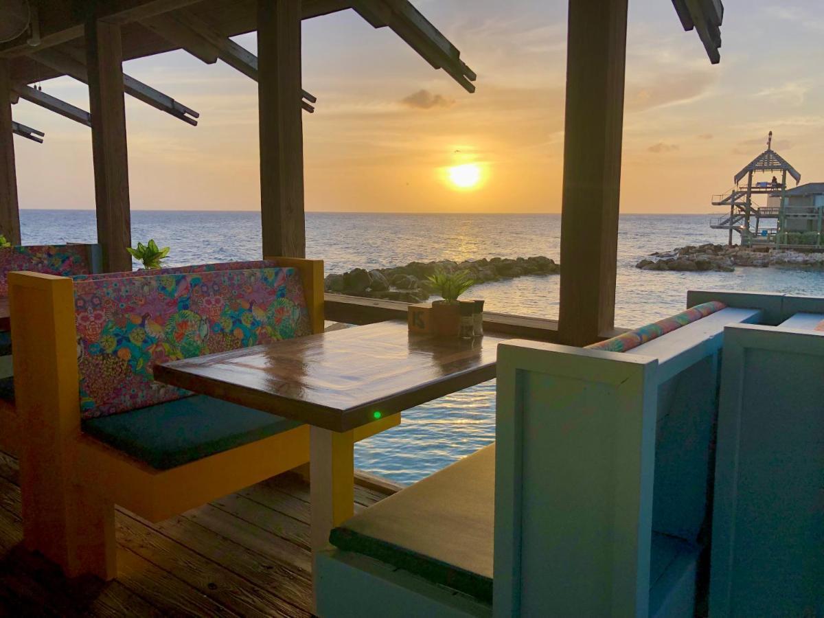 Curacao Avila Beach