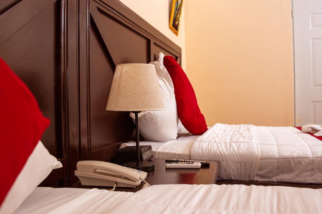 Hotel La Pepiniere 3*