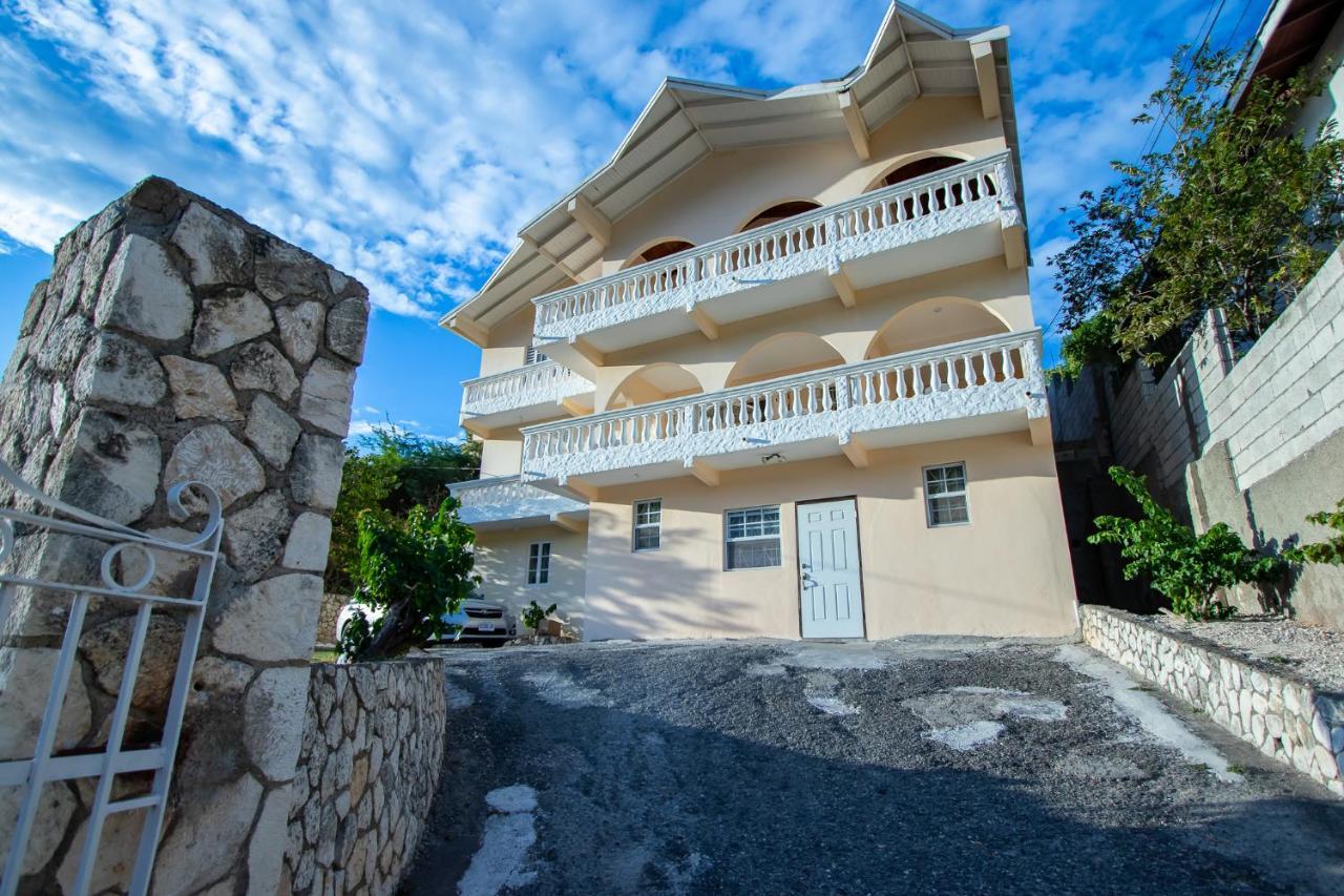 Homestay 876 Ja Oasis & - By Airport