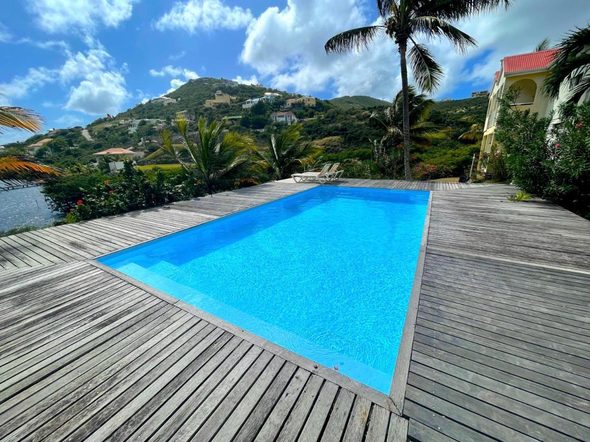 2 Bedroom With Breathtaking View * Oyster Pond