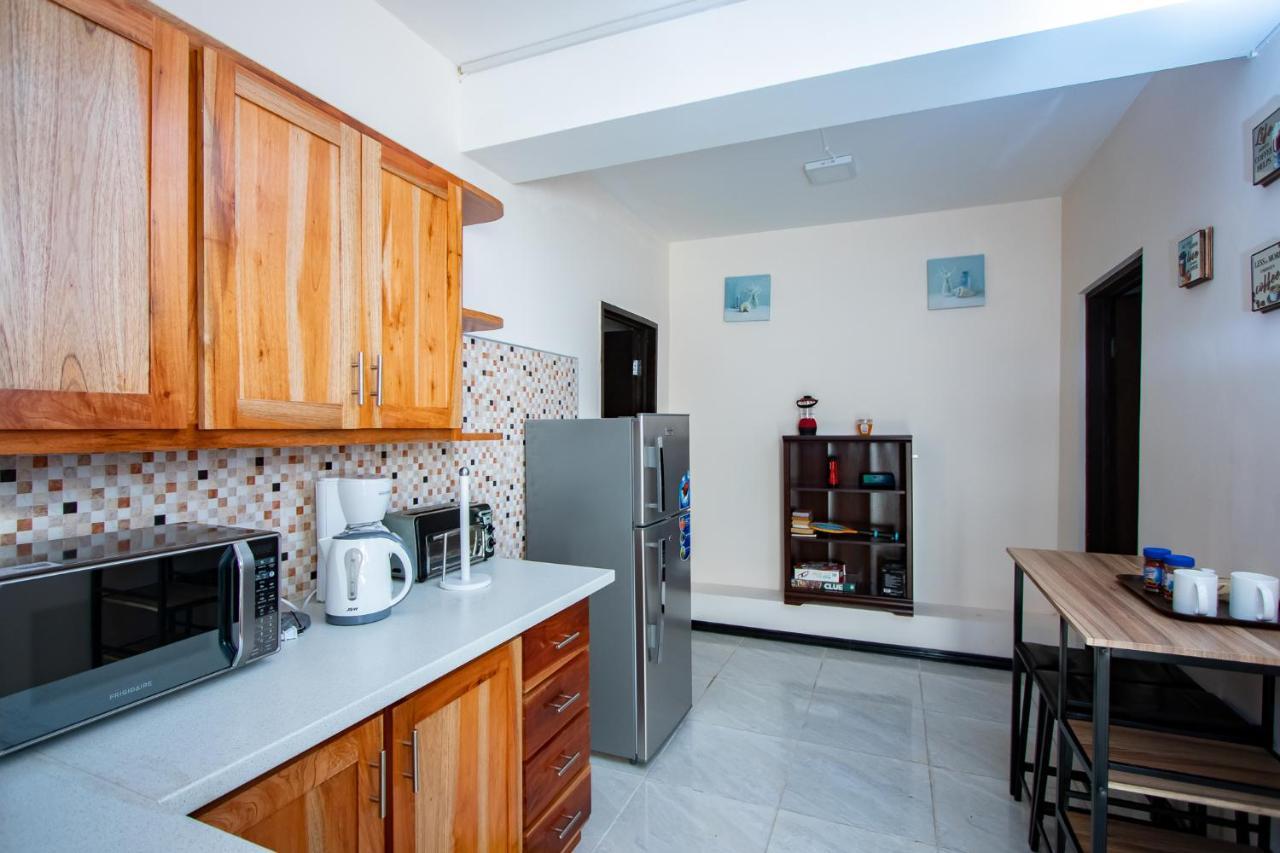 876 Ja Oasis & - By Airport Homestay *