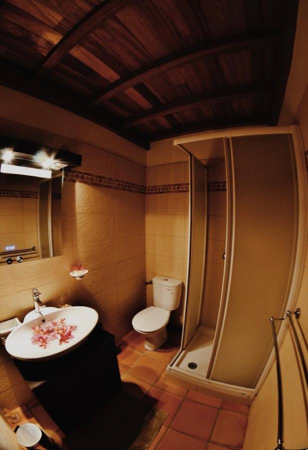 Carmelie Apartment