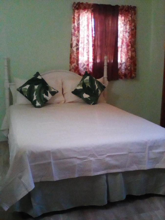 Guest house The Stoney Gate *
