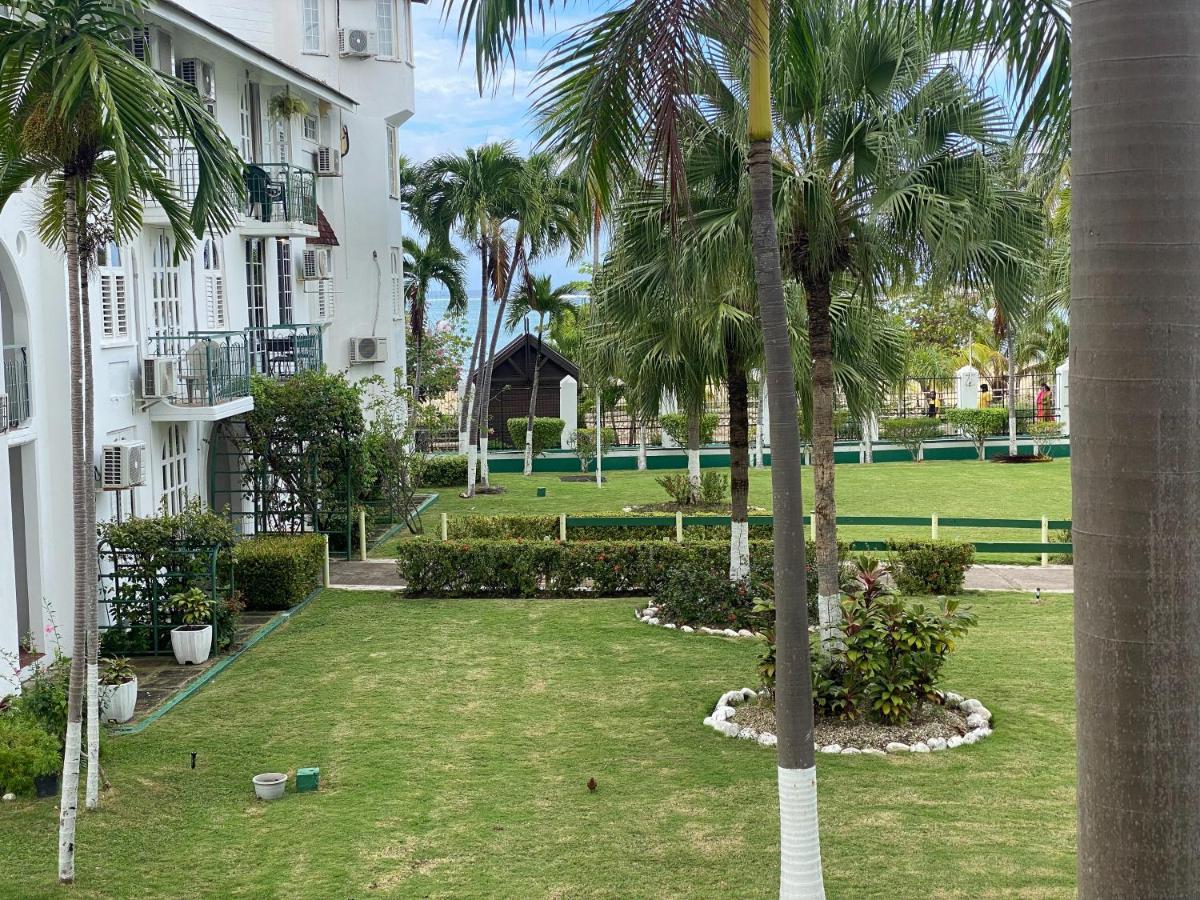 Apartment Sandcastles A19 *