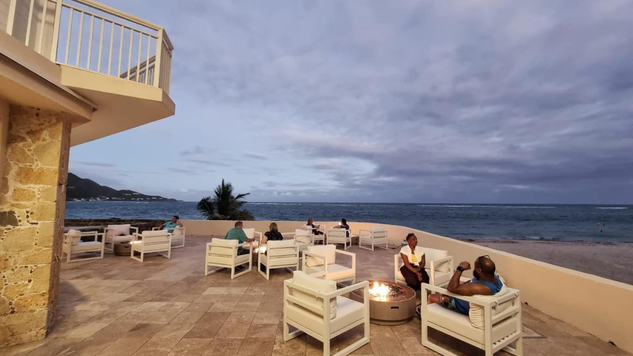 Carina Bay Boutique & Casino (adults Only) Madame Carty