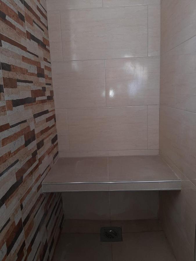 Homestay 876 Ja Oasis & - By Airport Kingston