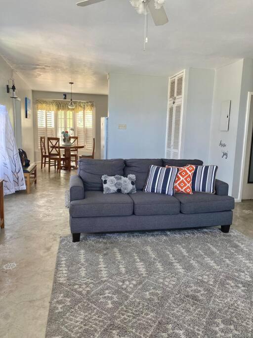 Coastal Beauty - Beautiful Penthouse In