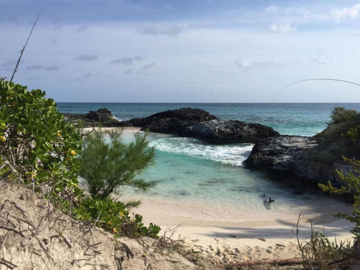 Casa de férias Rocks Retreat By Eleuthera Vacation Palmetto Point