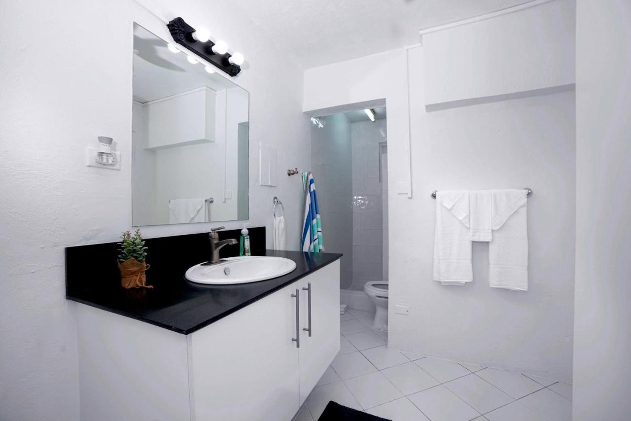 Banyan House Holiday home