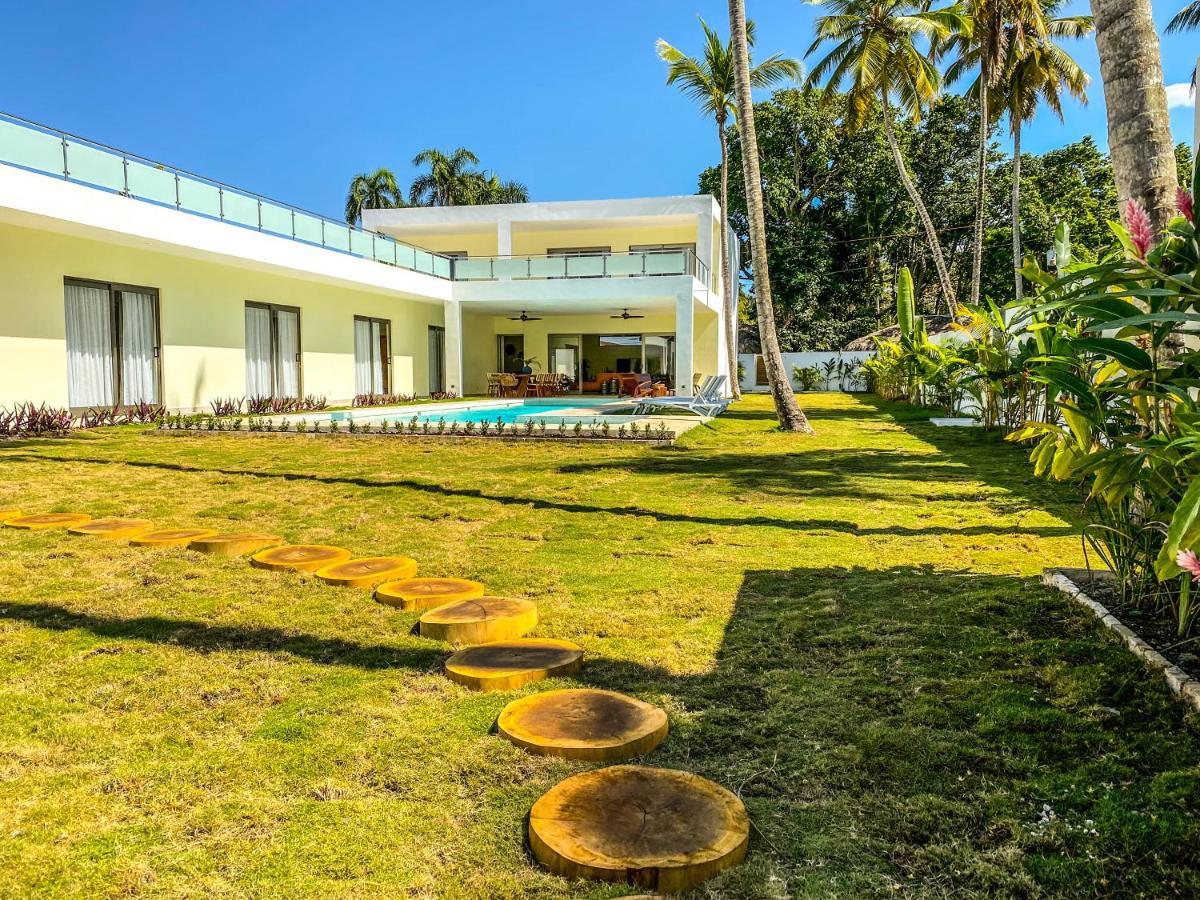 Calma, Luxury For Big Groups At The With Large Pool