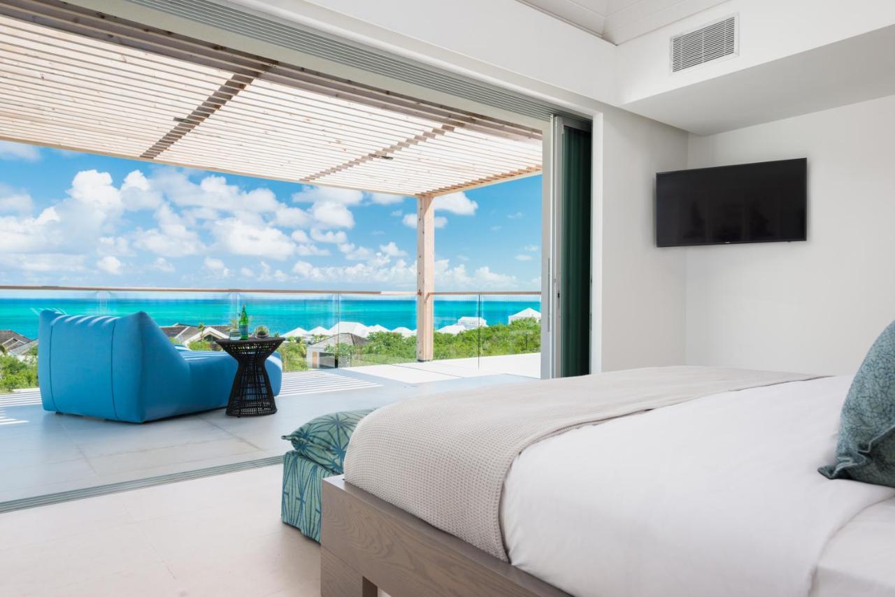 Enclave 3* Grace Bay