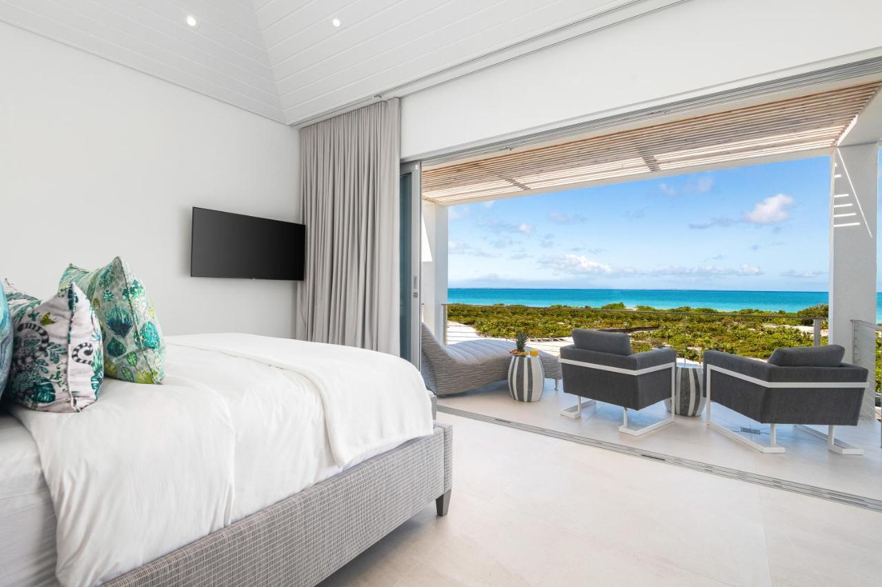 Enclave 3* Grace Bay