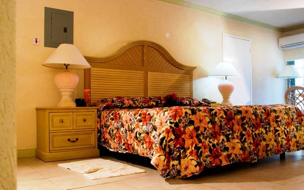 Hotel Golden Sands Christ Church