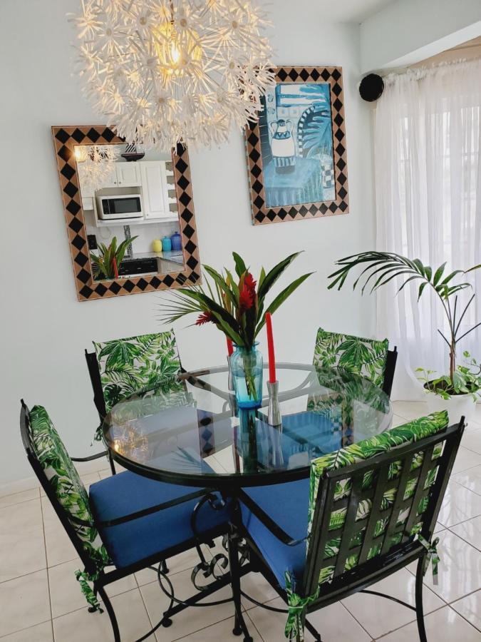 Blue Topaz * Ocho Rios