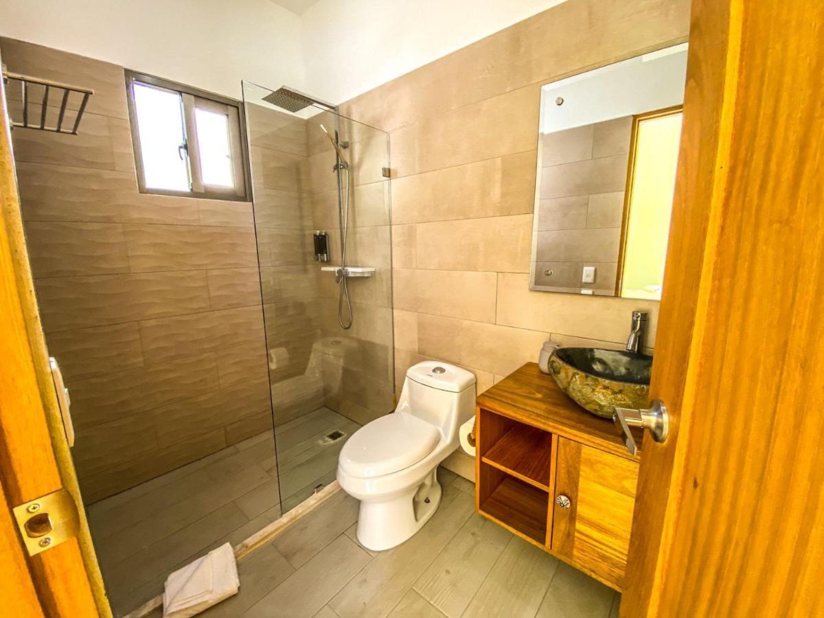 Calma, Luxury For Big Groups At The With Large Pool Villa *