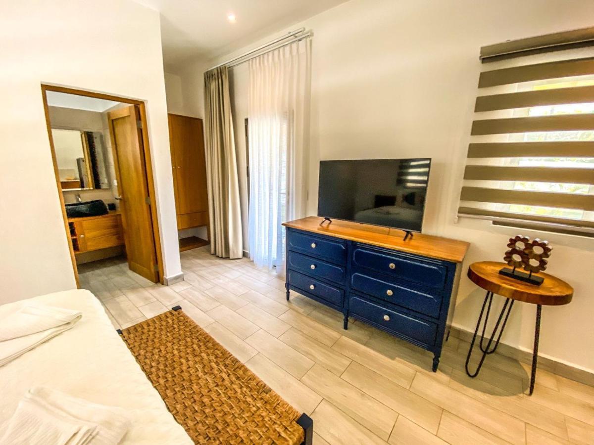 Calma, Luxury For Big Groups At The With Large Pool