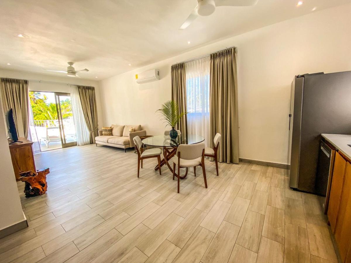 Calma, Luxury For Big Groups At The With Large Pool Villa Las Terrenas