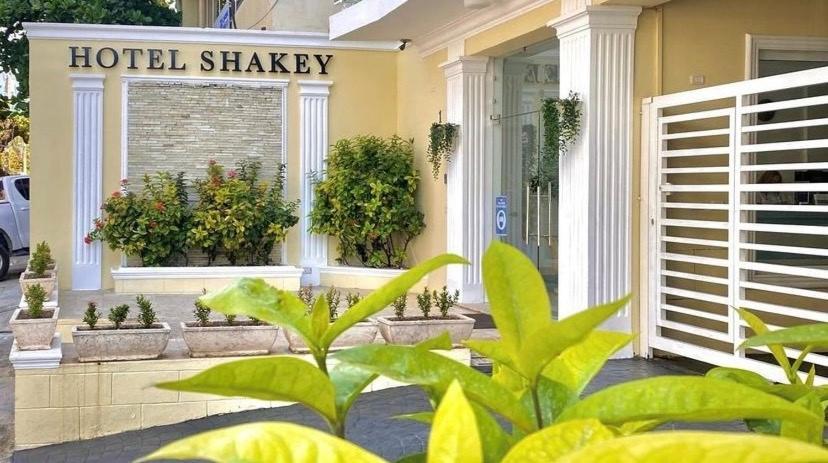 Aparthotel Shakey