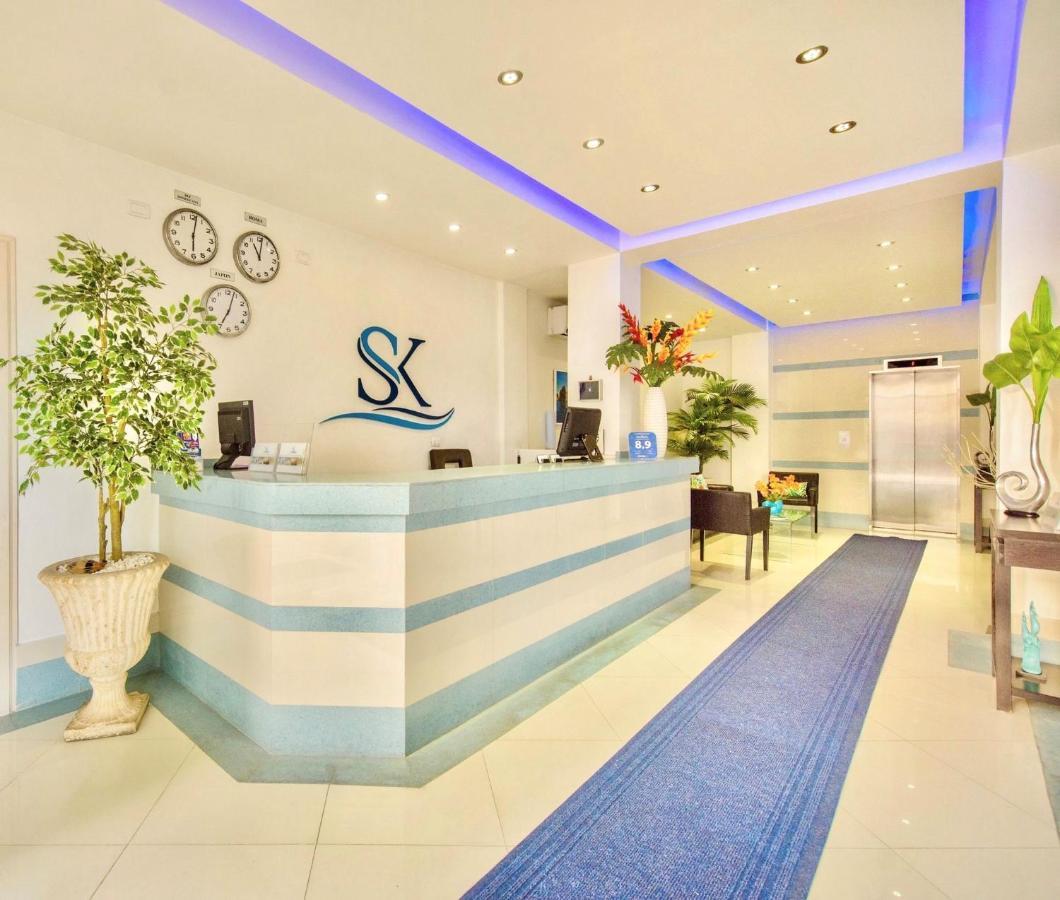 Shakey Aparthotel 3*