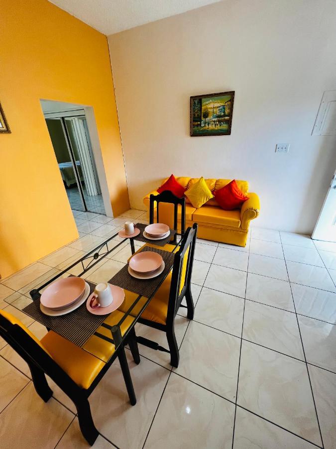 Apartment Spring Palm Estate St. Mary