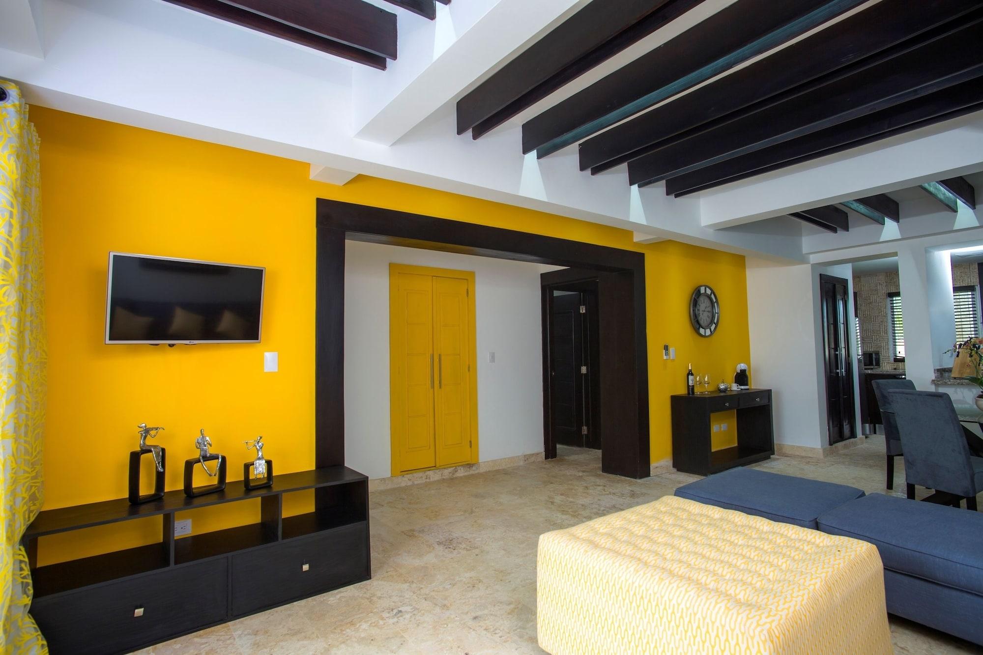 Chateau Del Mar Ocean Hotel 4*