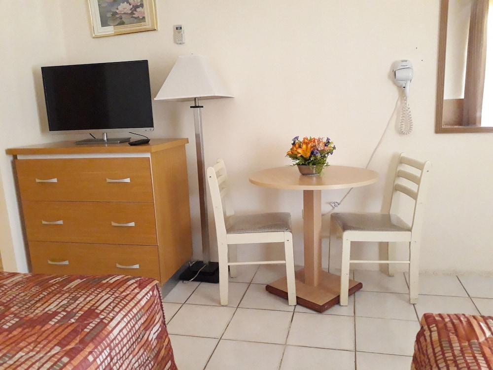 Apartment Sasaki Palm Beach