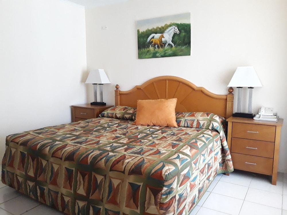 Sasaki Apartment Palm Beach