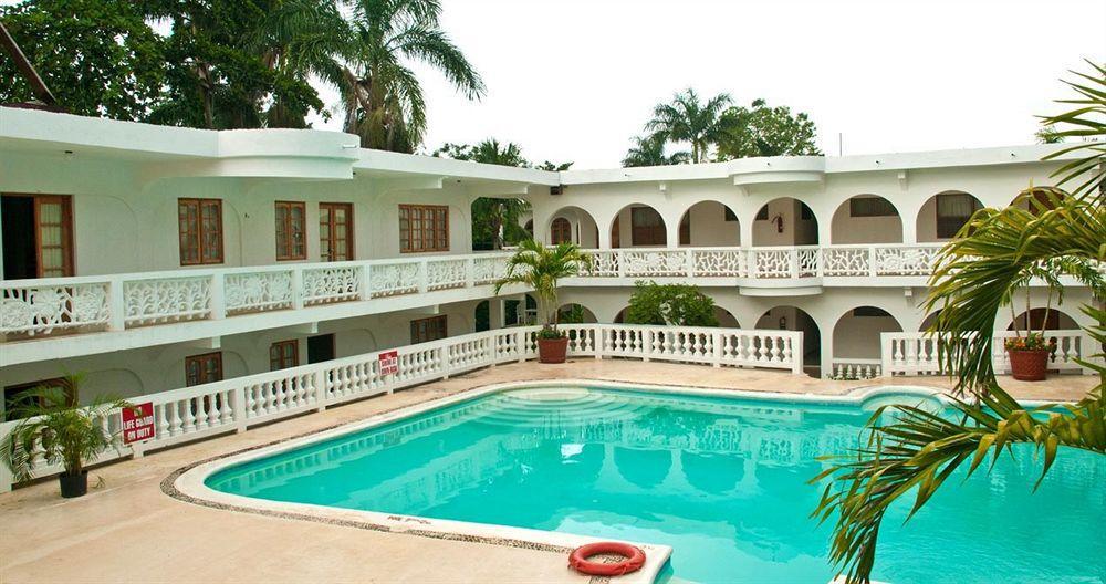 Hotel Pure Oasis 3*