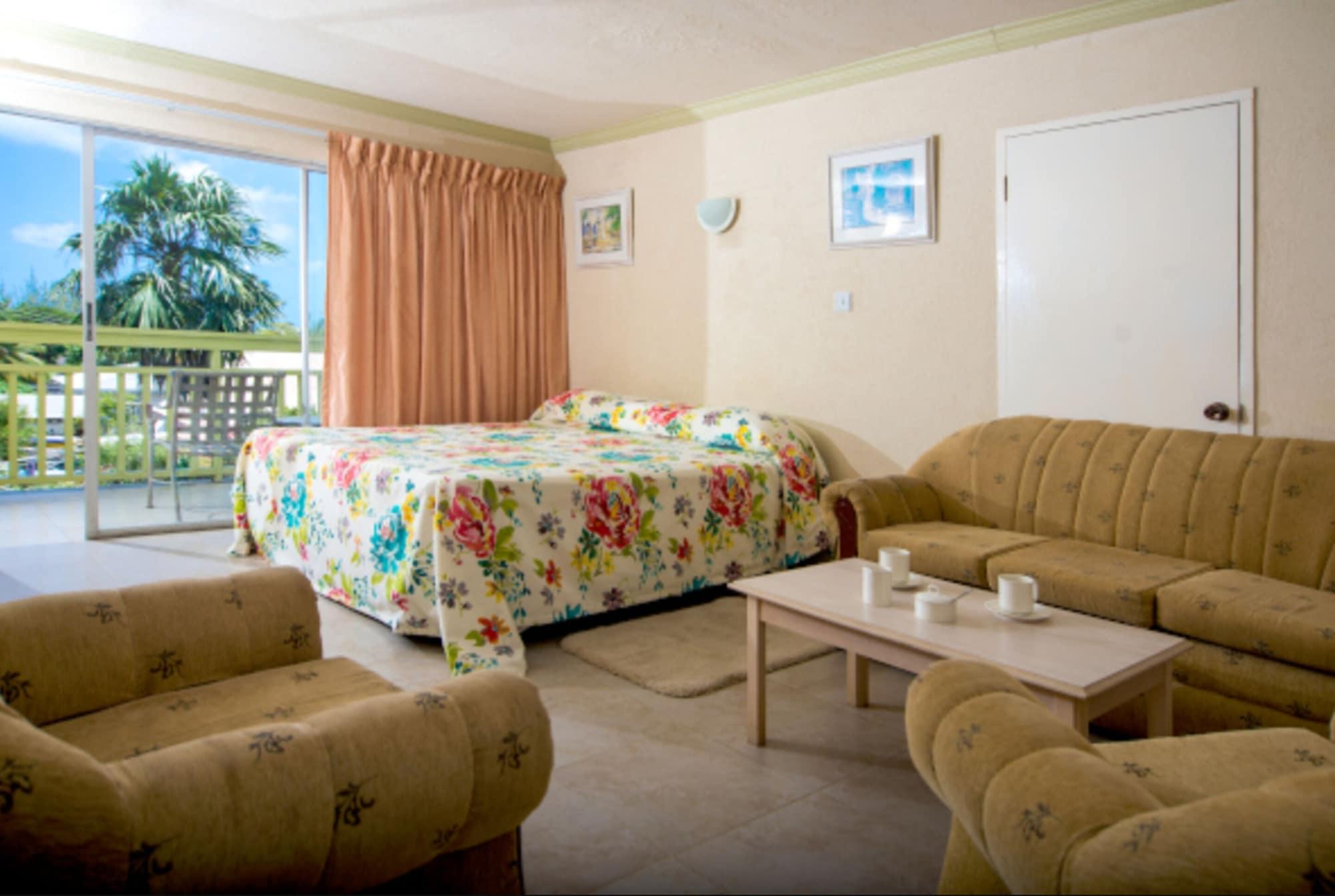 Golden Sands 3* Christ Church