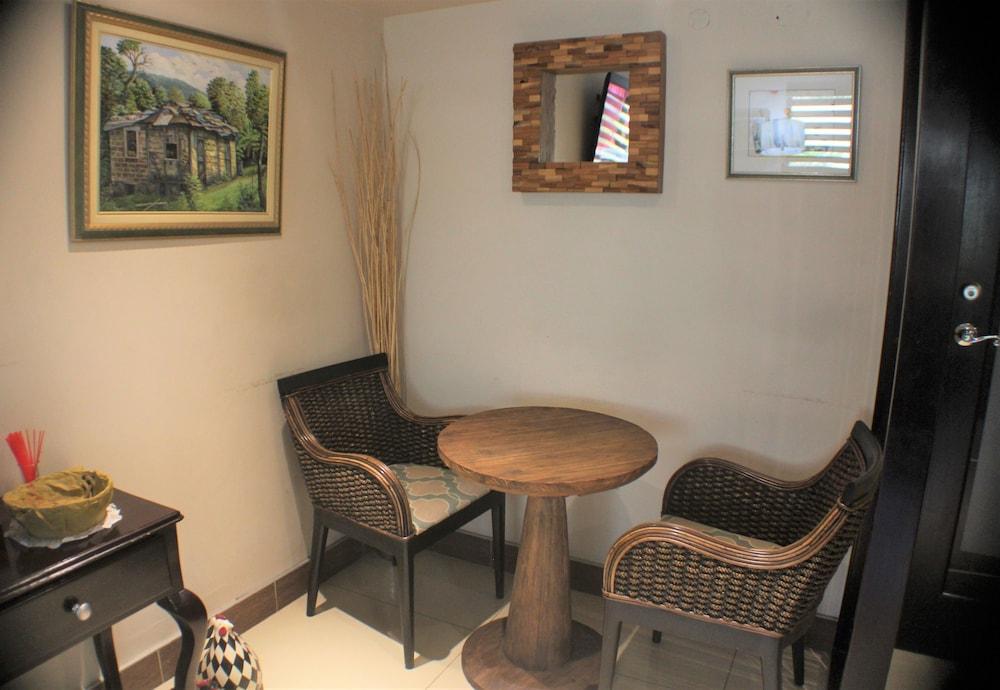 Hotel Altamont Court 3*