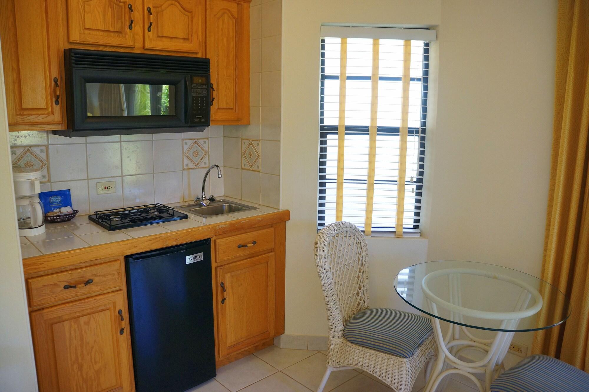 Paradise Cove Resort 3*