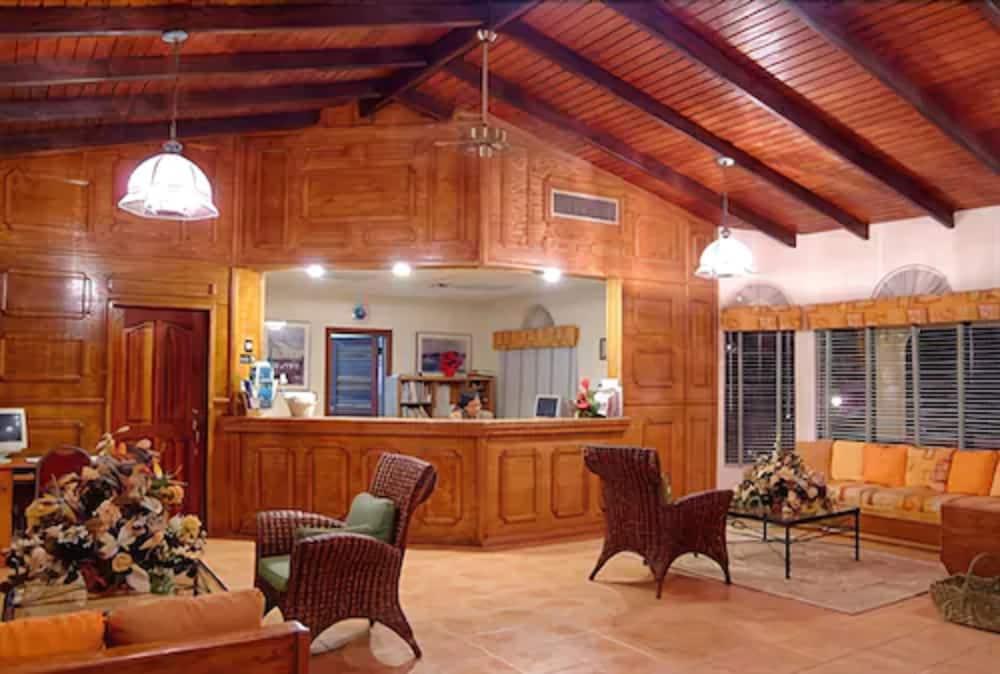 Paradise Cove Resort