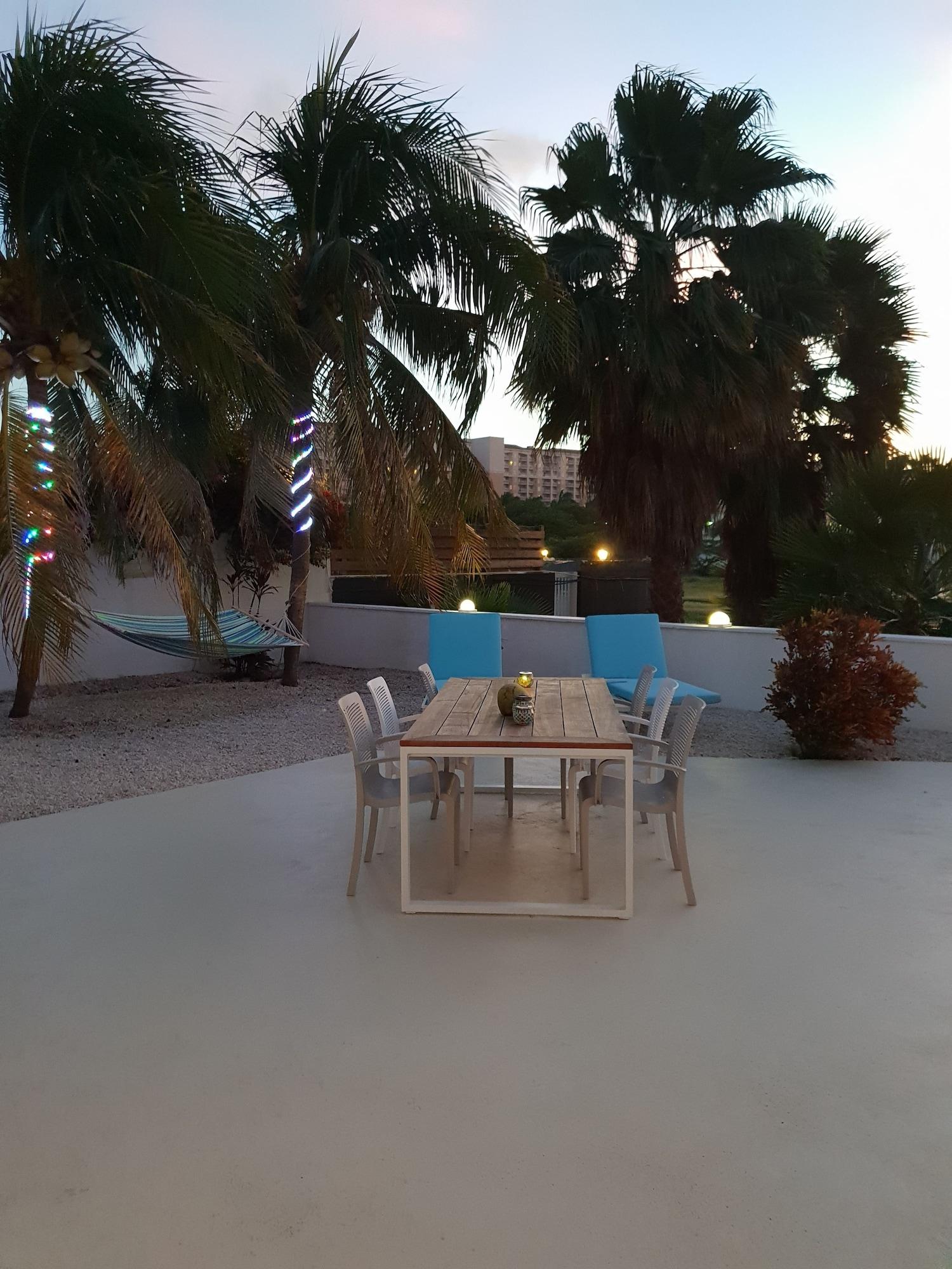Hotel Karibu Aruba Boutique Palm Beach