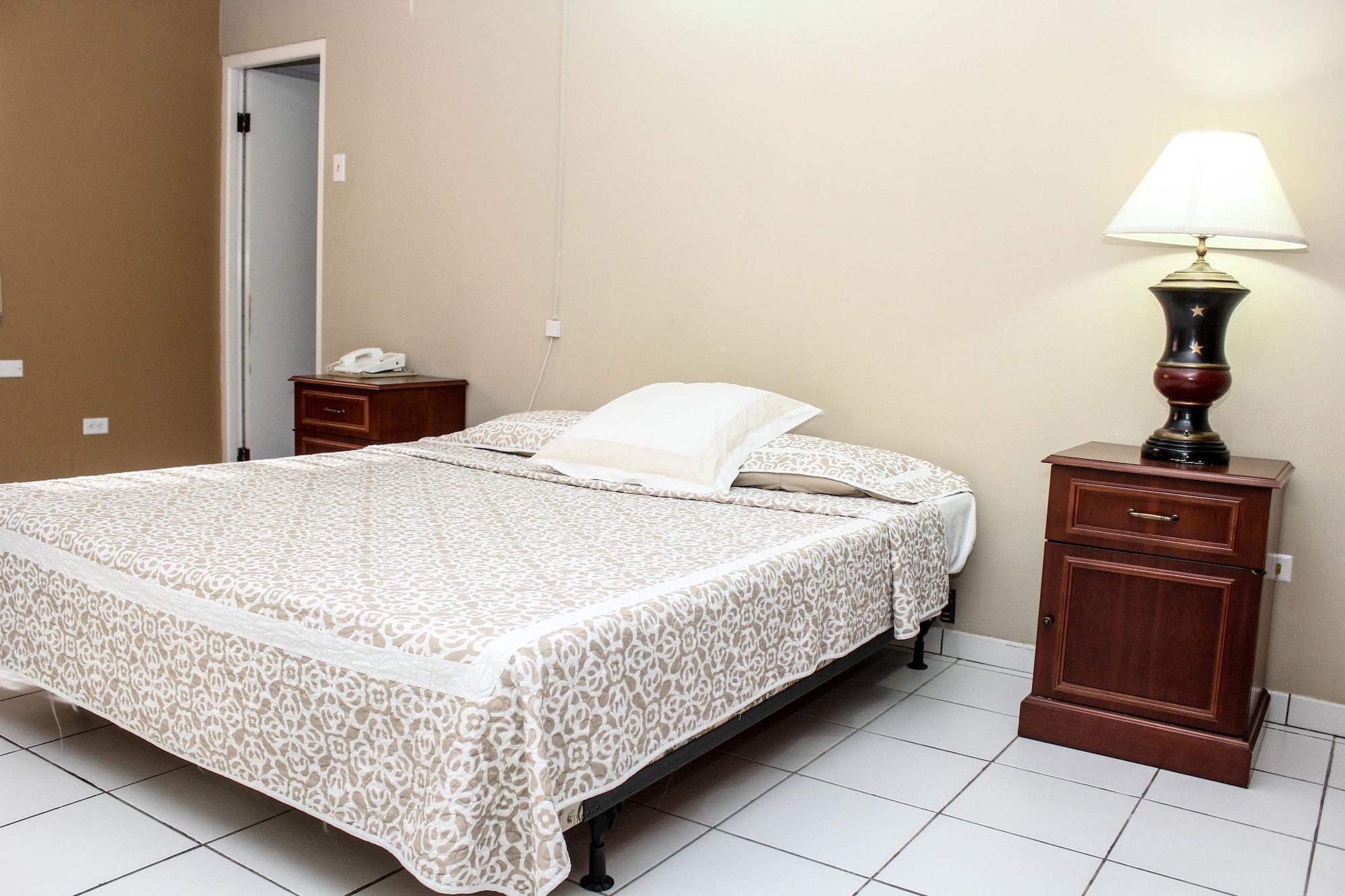 Coconut Hotel 3*
