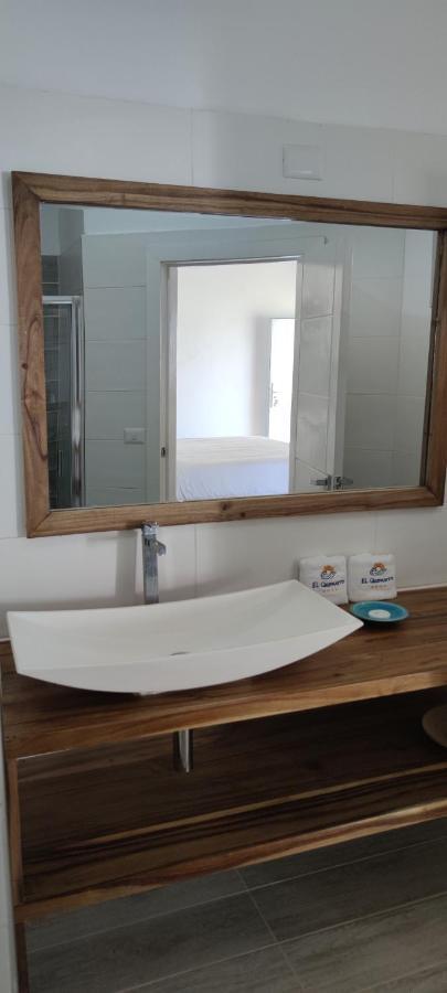 Hotel El Quemaito - Luxury Oceanfront Retreat 3*